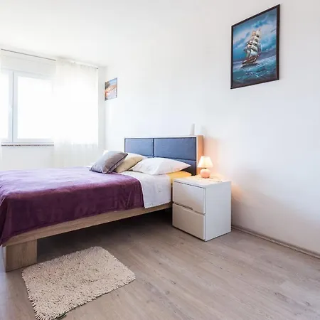 Nela 1bdr W Balcony * Zadar