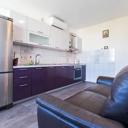 Nela 1bdr W Balcony * Zadar