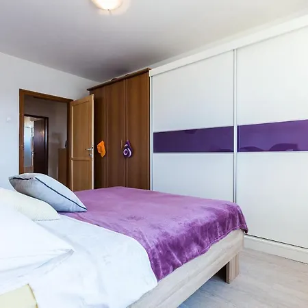 Nela 1bdr W Balcony * Zadar