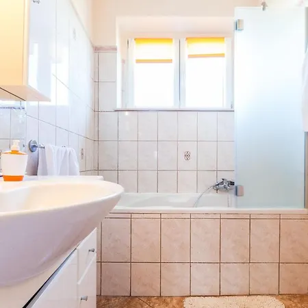 Nela 1bdr W Balcony * Zadar
